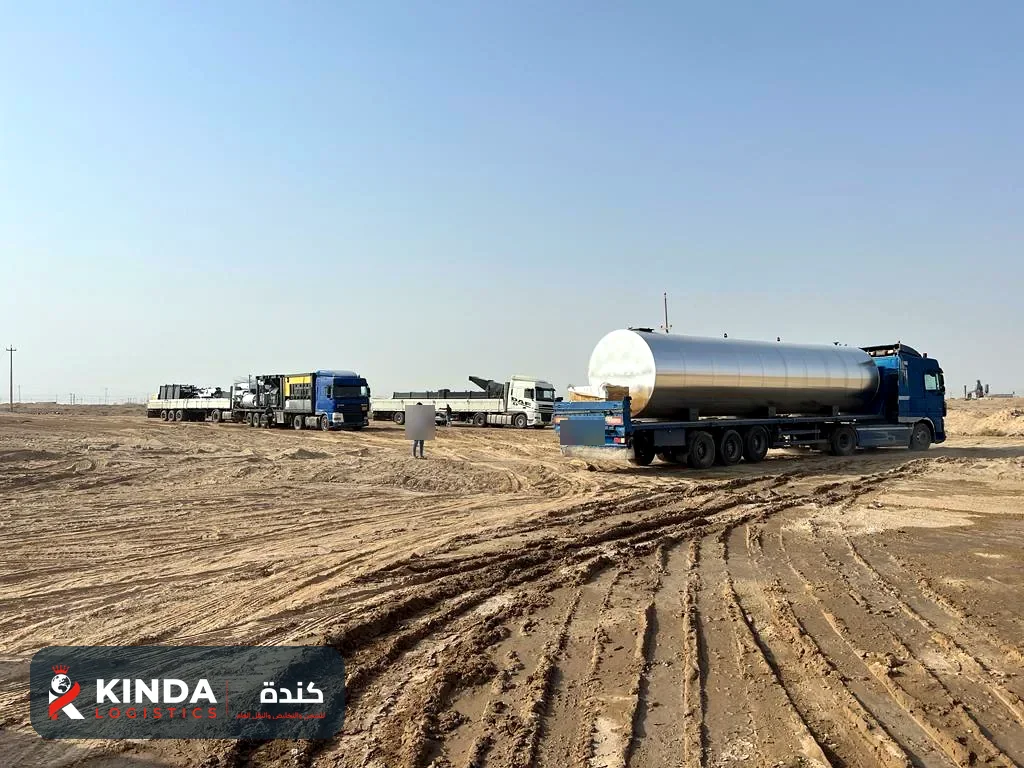 قافلة الشاحنات تصل الموقع